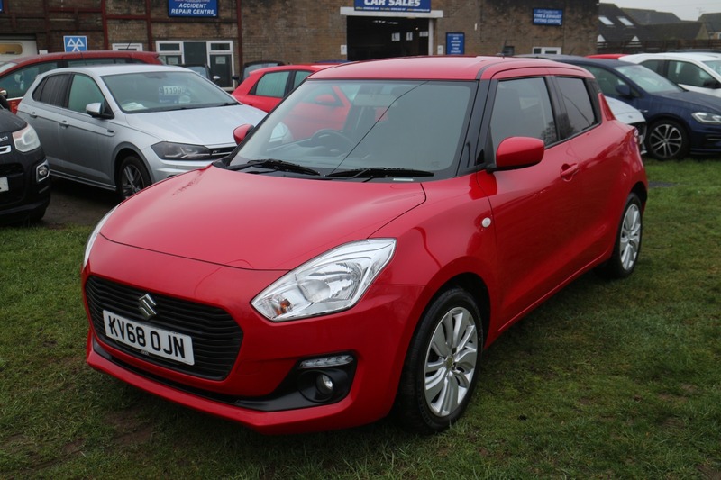 Used Suzuki Swift 2018 for sale - 77437936: Photo 2