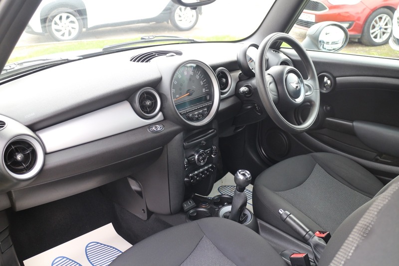 Used MINI Convertible 2015 for sale - 77584194: Photo 7