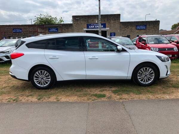 Used Ford Focus 2020 for sale - 74733800: Photo 12