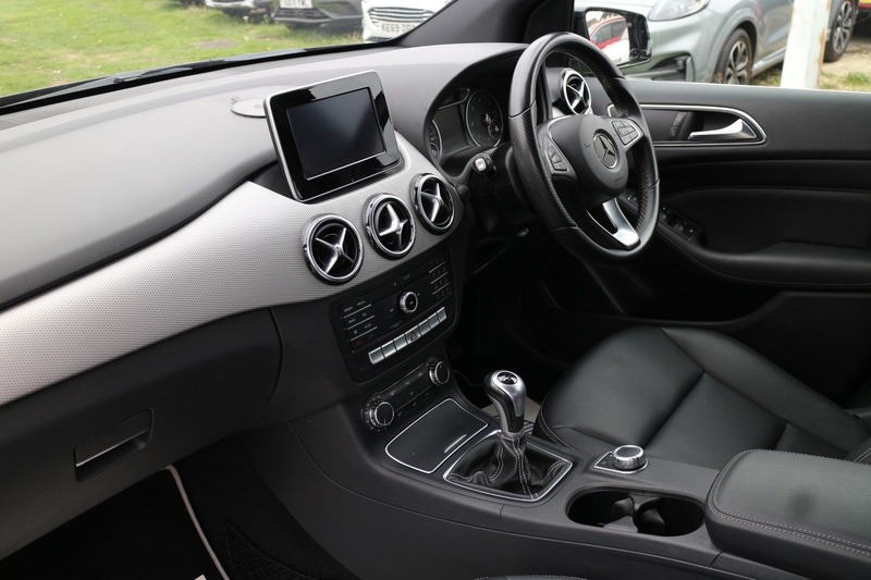 Used Mercedes-Benz B Class 2015 for sale - 77107327: Photo 6