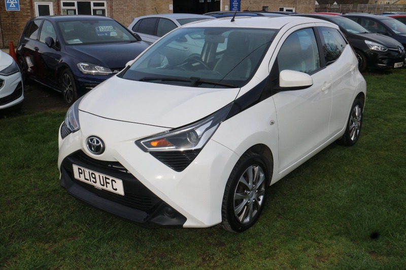 Used Toyota AYGO 2019 for sale - 77821782: Photo 2