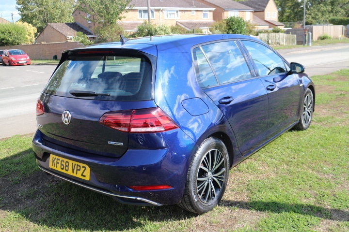 Used Volkswagen Golf 2019 for sale - 77107319: Photo 4