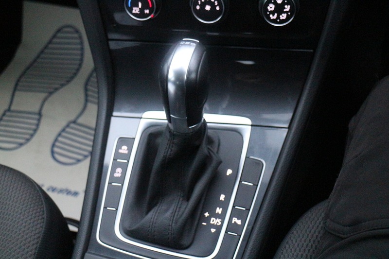 Used Volkswagen Golf 2019 for sale - 77107319: Photo 7