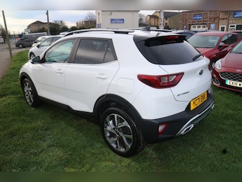 Used Kia Stonic 2021 for sale - 77821783: Photo