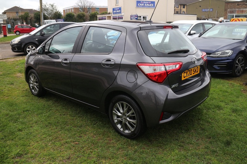 Used Toyota Yaris 2020 for sale - 77655925: Photo 3
