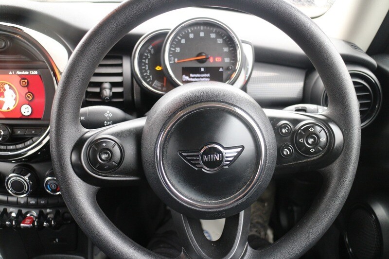 Used MINI Hatch 2018 for sale - 77452728: Photo 8