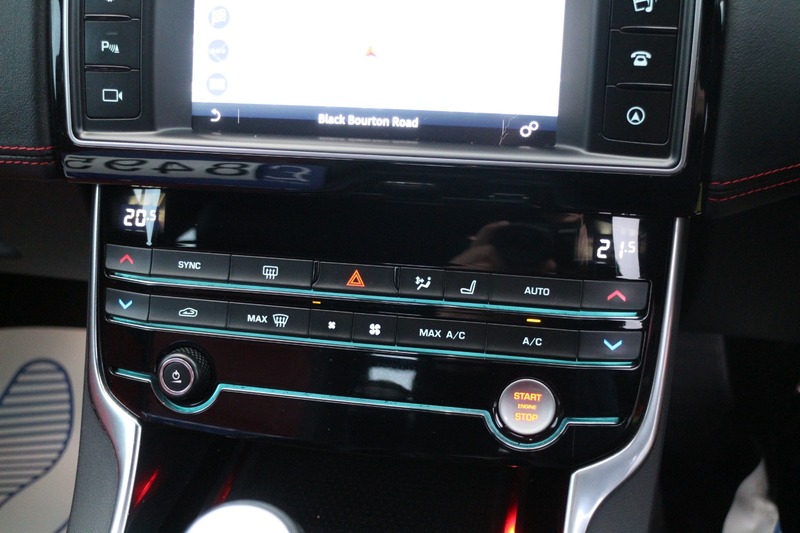 Used Jaguar XE 2017 for sale - 77264154: Photo 12