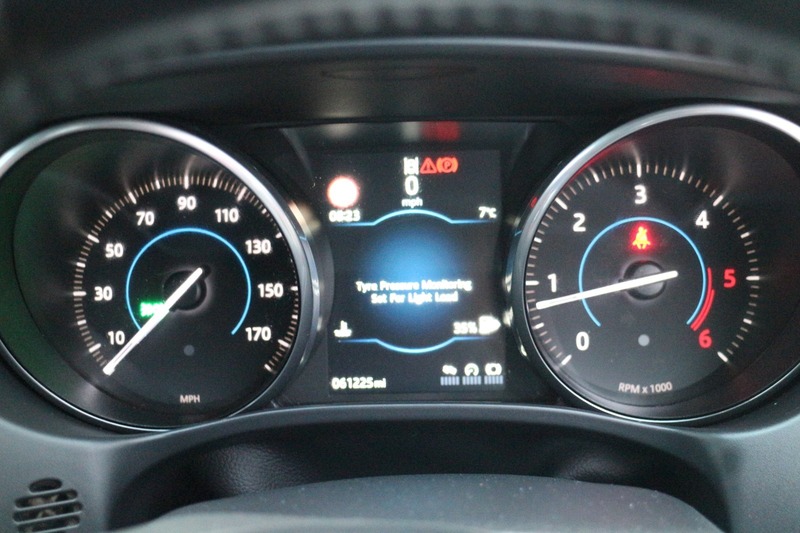 Used Jaguar XE 2017 for sale - 77264154: Photo 9