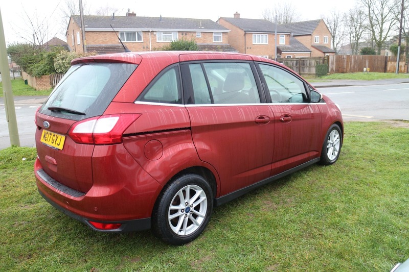 Used Ford Grand C-Max 2017 for sale - 77437944: Photo 4