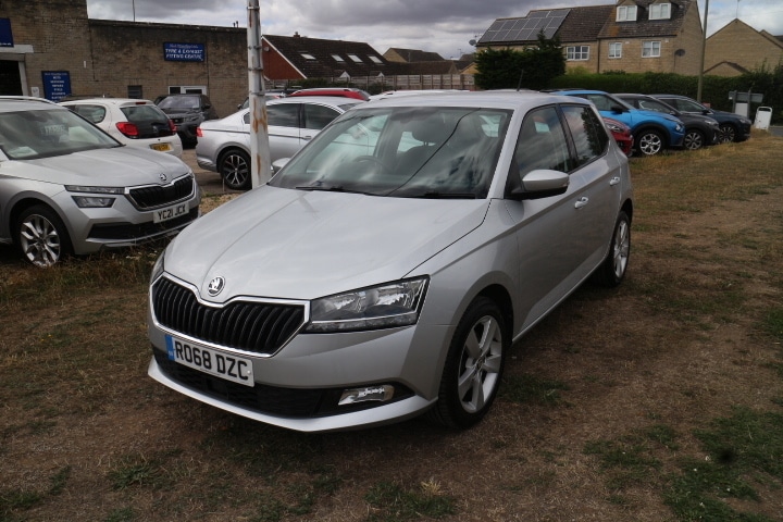 Used Skoda Fabia 2018 for sale - 77107347: Photo 2