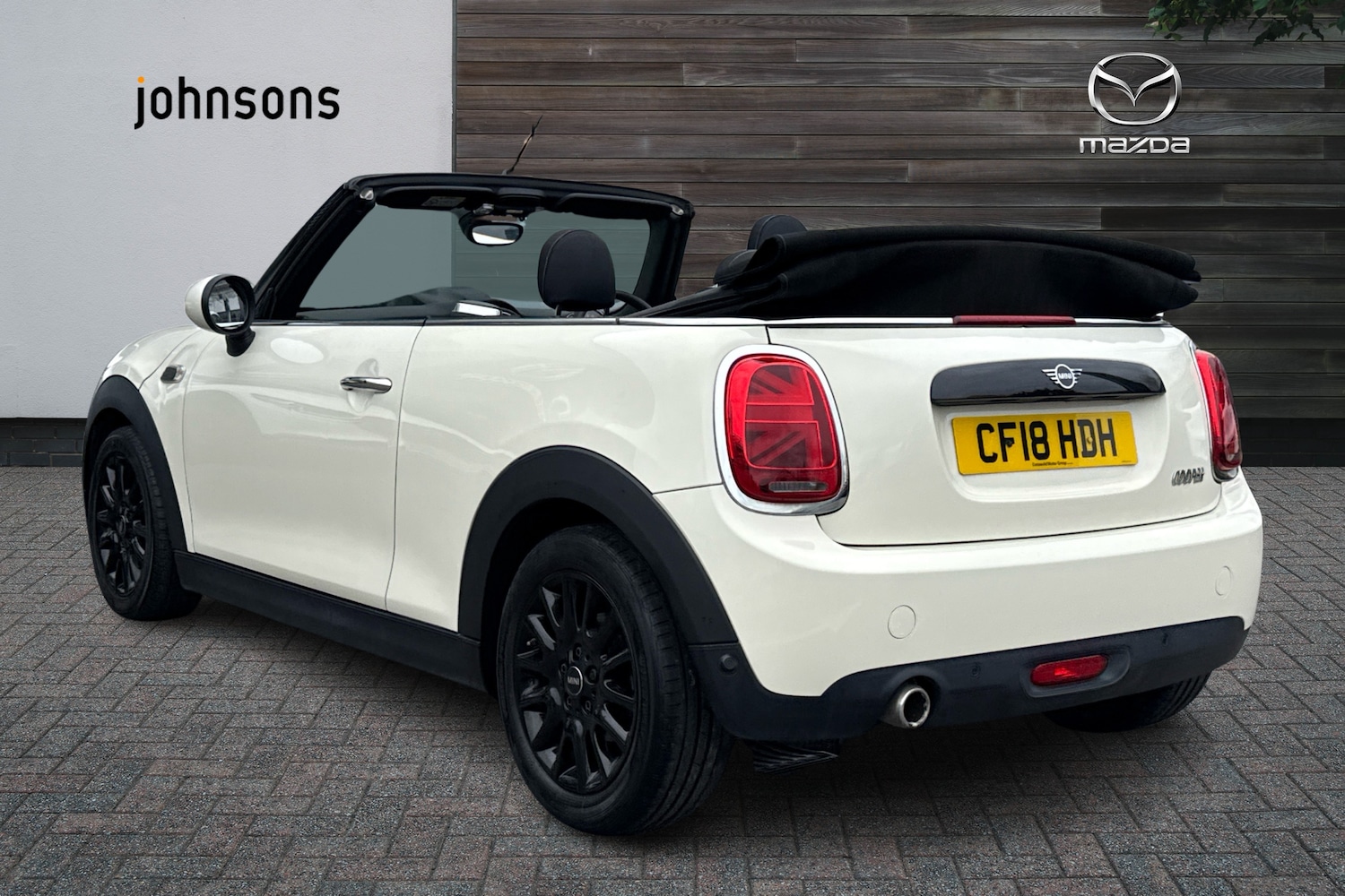 Used MINI Convertible 2018 for sale - 78158913: Photo 2