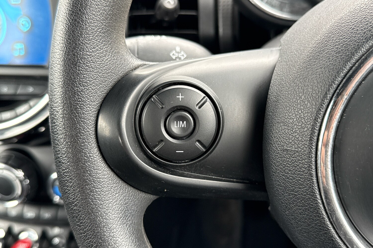 Used MINI Convertible 2018 for sale - 78158913: Photo 24