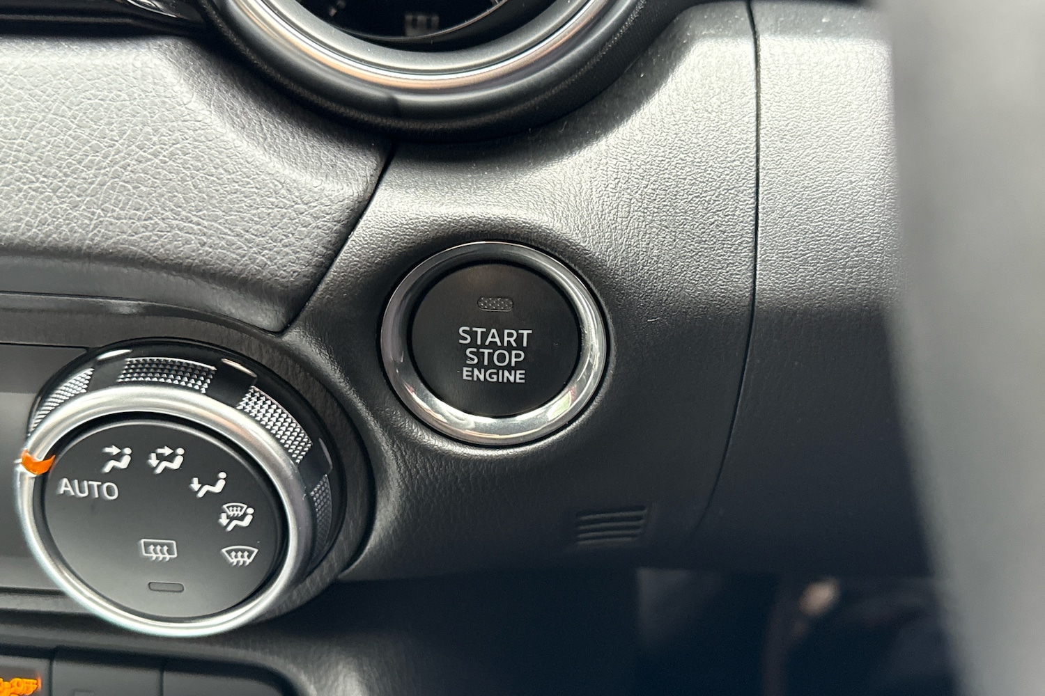 Used Mazda MX-5 2025 for sale - 76678231: Photo 15