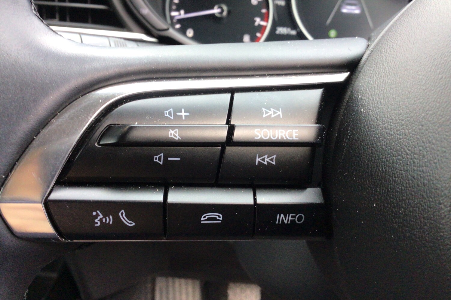 Used Mazda CX-30 2025 for sale - 78206863: Photo 16