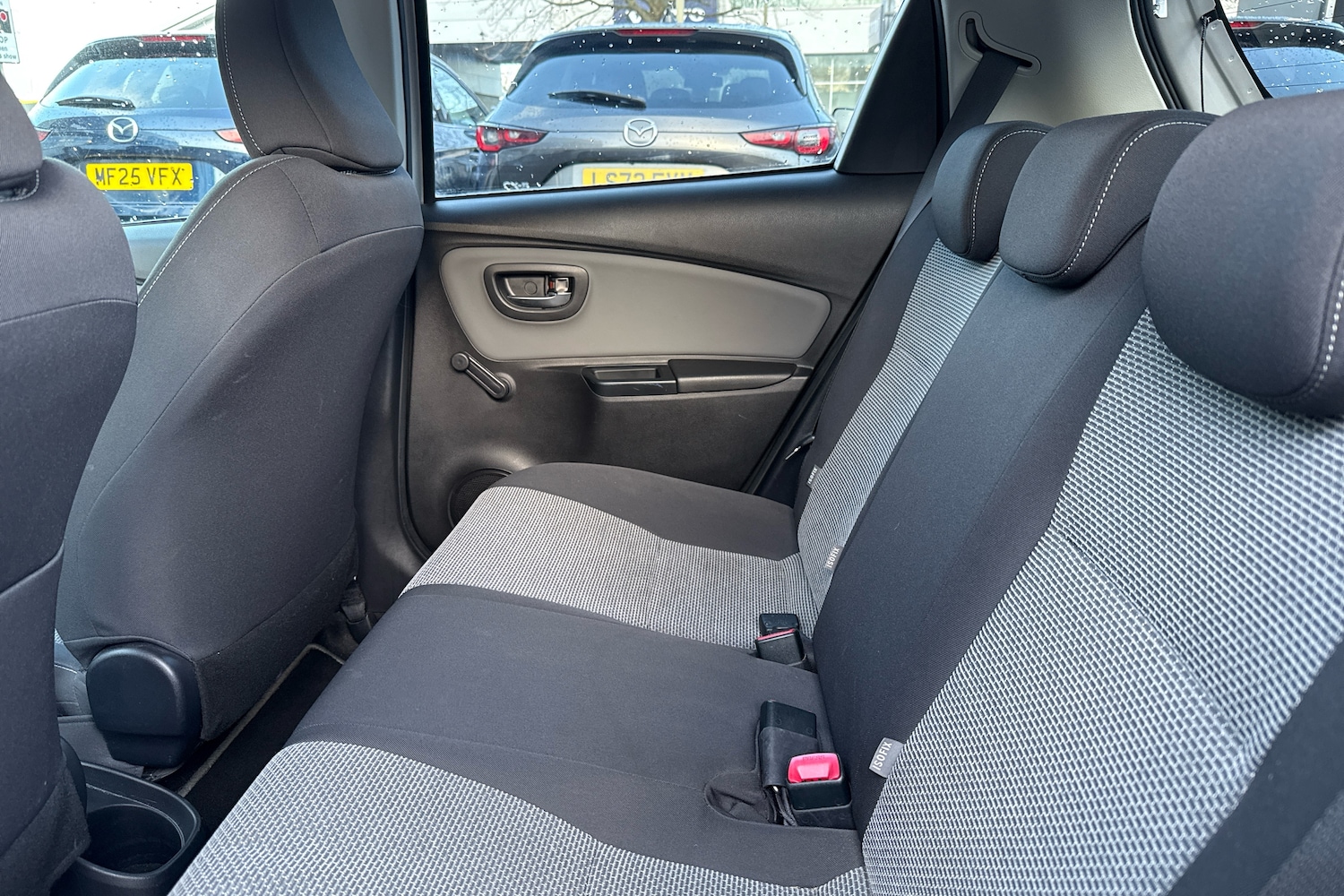 Used Toyota Yaris 2017 for sale - 77110327: Photo 12