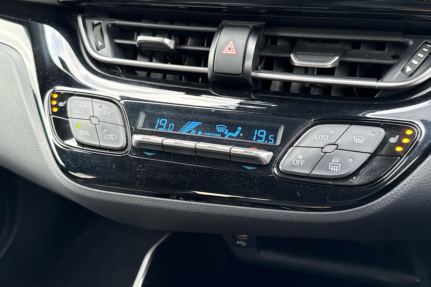 Used Toyota C-HR 2021 for sale - 77560698: Photo 21