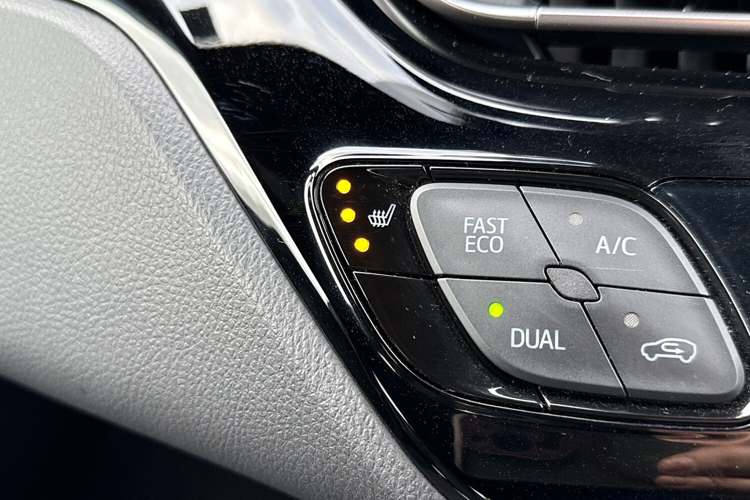 Used Toyota C-HR 2021 for sale - 77560698: Photo 22