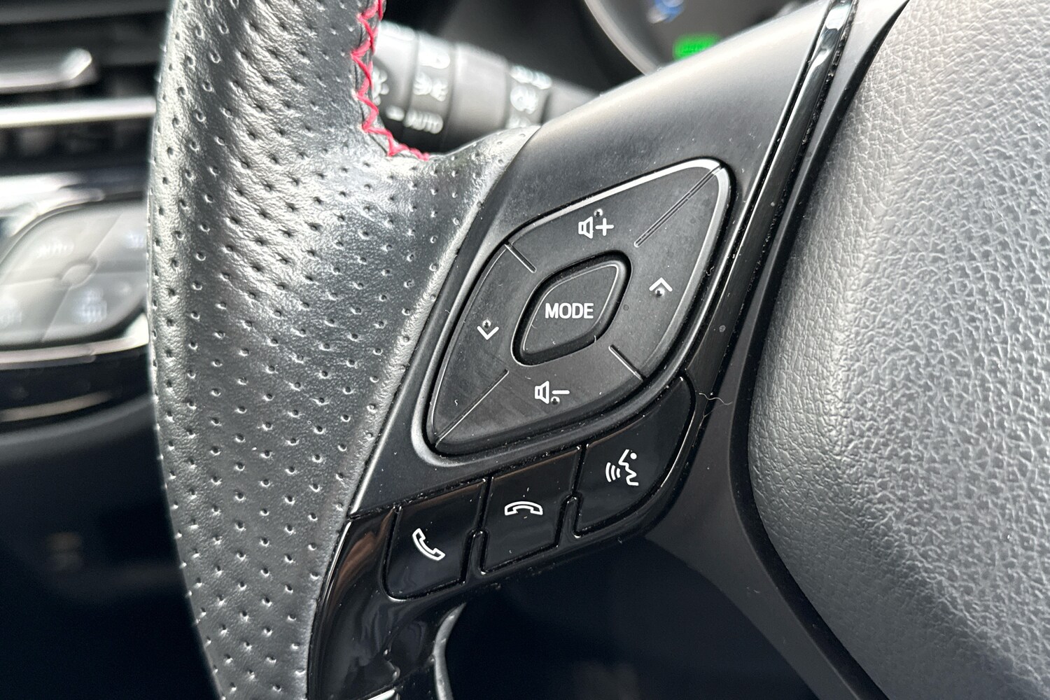 Used Toyota C-HR 2021 for sale - 77560698: Photo 25