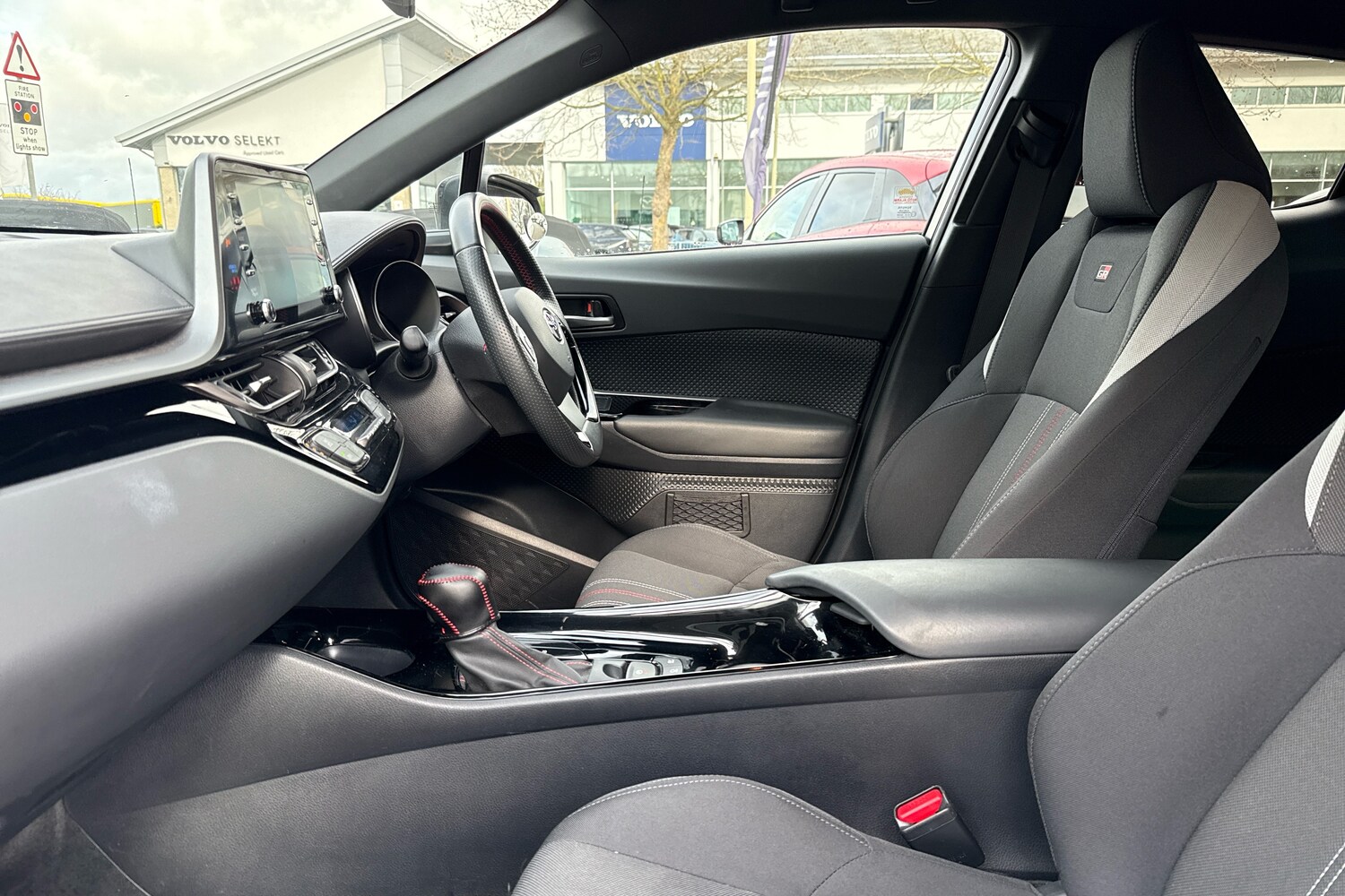 Used Toyota C-HR 2021 for sale - 77560698: Photo 6