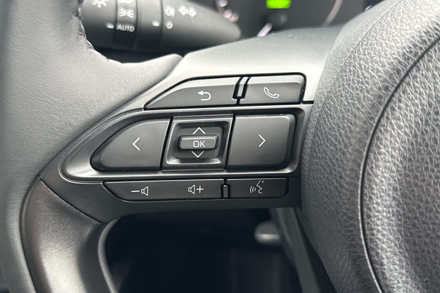 Used Mazda Mazda2 HYBRID 2025 for sale - 76678700: Photo 23