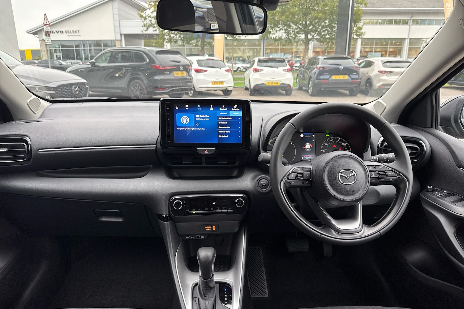 Used Mazda Mazda2 HYBRID 2025 for sale - 76678700: Photo 3