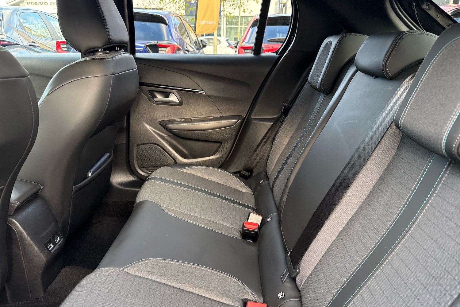 Used Peugeot 208 2020 for sale - 76680802: Photo 12