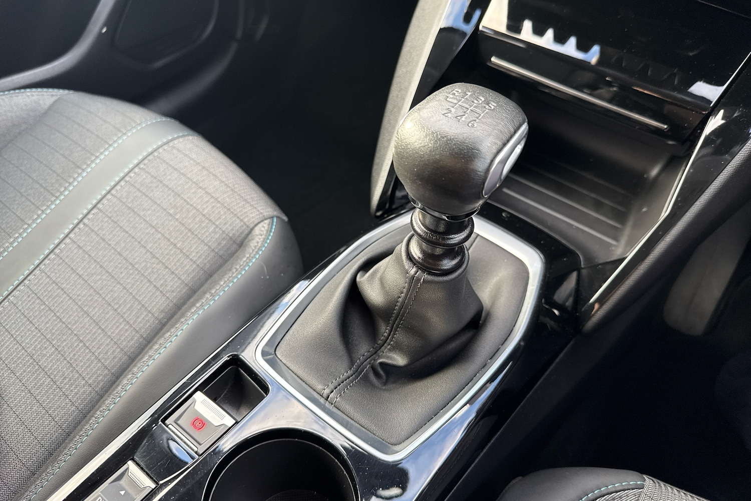 Used Peugeot 208 2020 for sale - 76680802: Photo 14