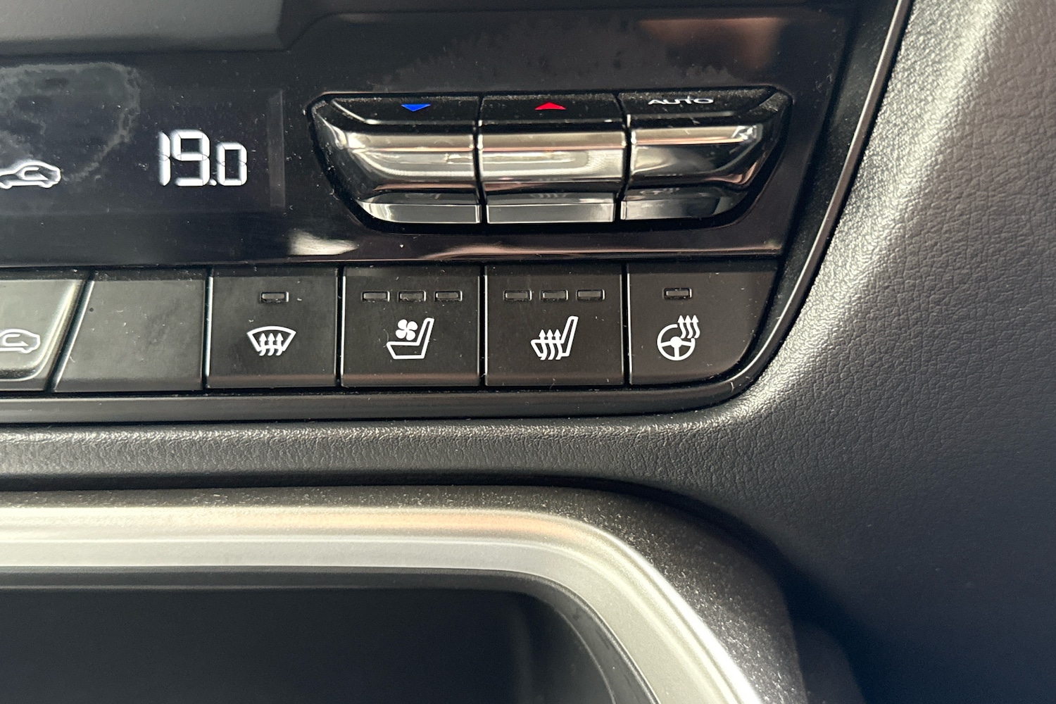 Used Mazda CX-60 2023 for sale - 77872020: Photo 23