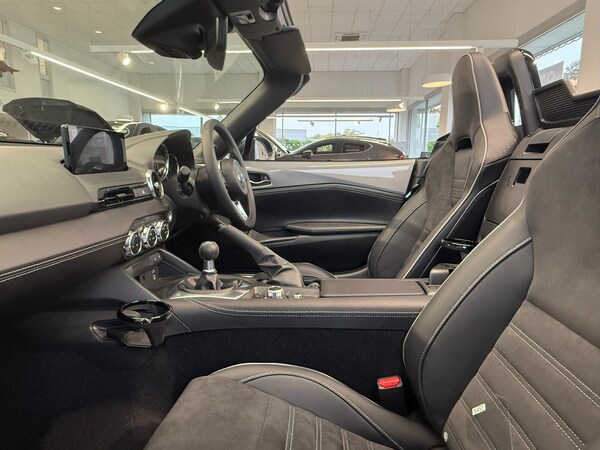 Used Mazda MX-5 2025 for sale - 76330132: Photo 6