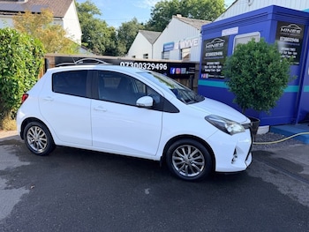 Used Toyota Yaris 2016 for sale - 79345344: Photo
