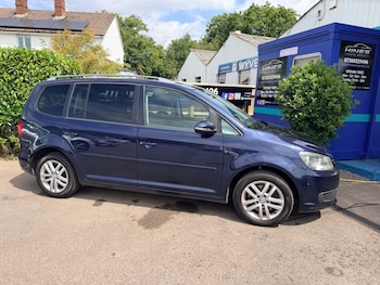 Used Volkswagen Touran 2010 for sale - 79345372: Photo