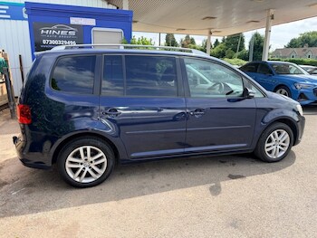 Used Volkswagen Touran 2010 for sale - 79345372: Photo