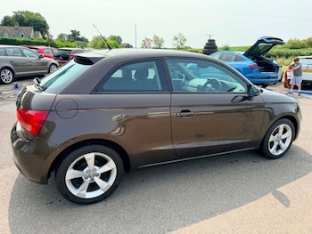Used Audi A1 2011 for sale - 79345163: Photo