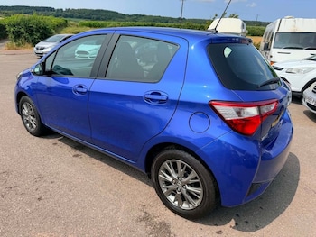 Used Toyota Yaris 2018 for sale - 79345168: Photo