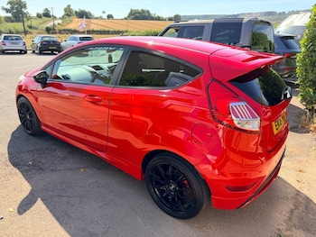 Used Ford Fiesta 2016 for sale - 79518255: Photo