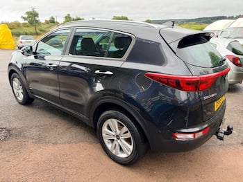 Used Kia Sportage 2017 for sale - 79643154: Photo