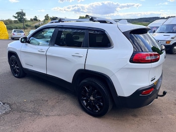 Used Jeep Cherokee 2014 for sale - 79607934: Photo