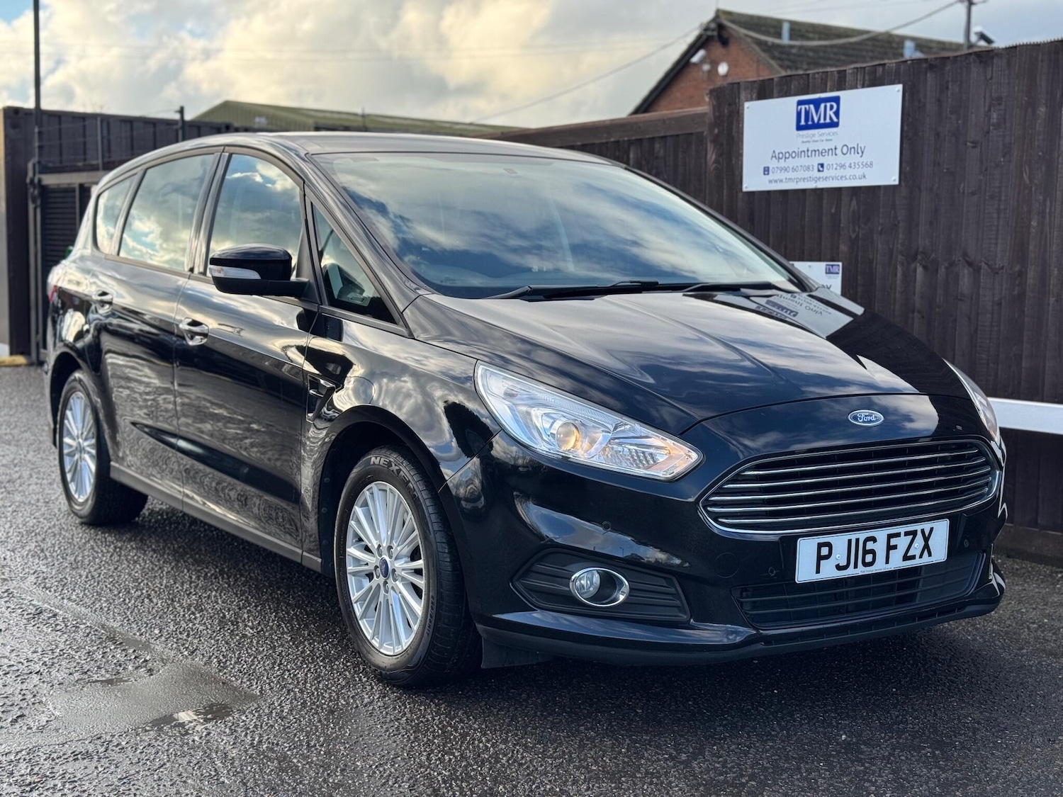 Used Ford S-Max 2016 for sale - 76522388: Photo 1