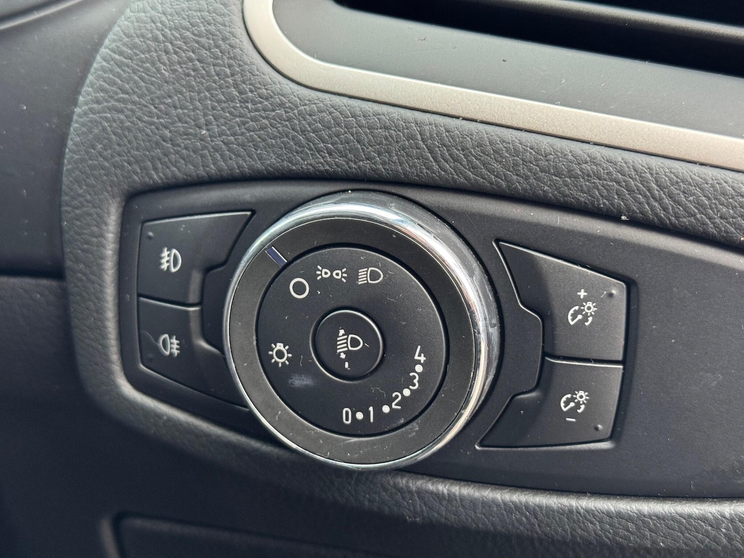 Used Ford S-Max 2016 for sale - 76522388: Photo 30