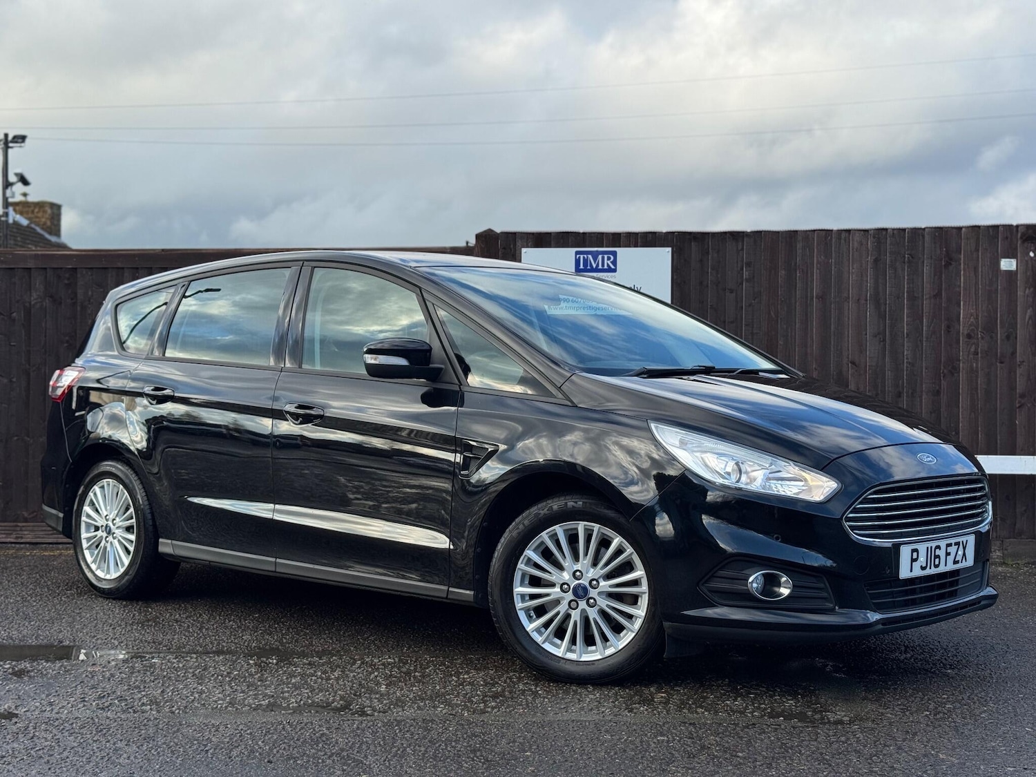 Used Ford S-Max 2016 for sale - 76522388: Photo 5