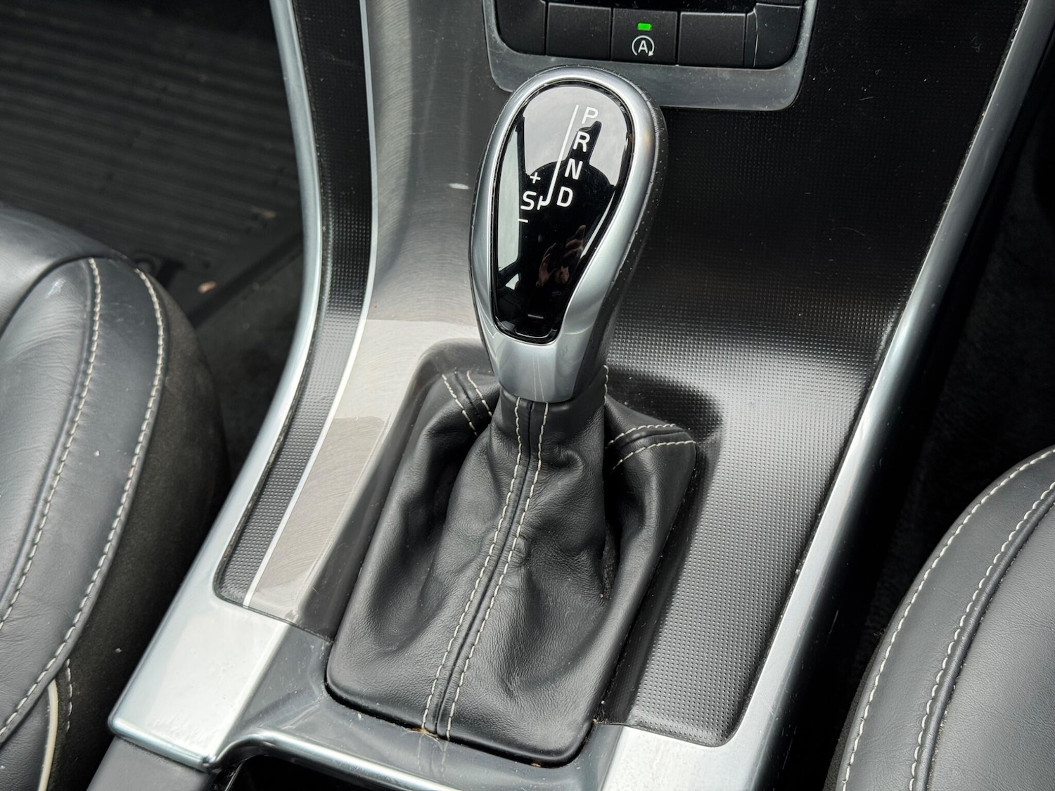 Used Volvo XC60 2017 for sale - 76151128: Photo 18