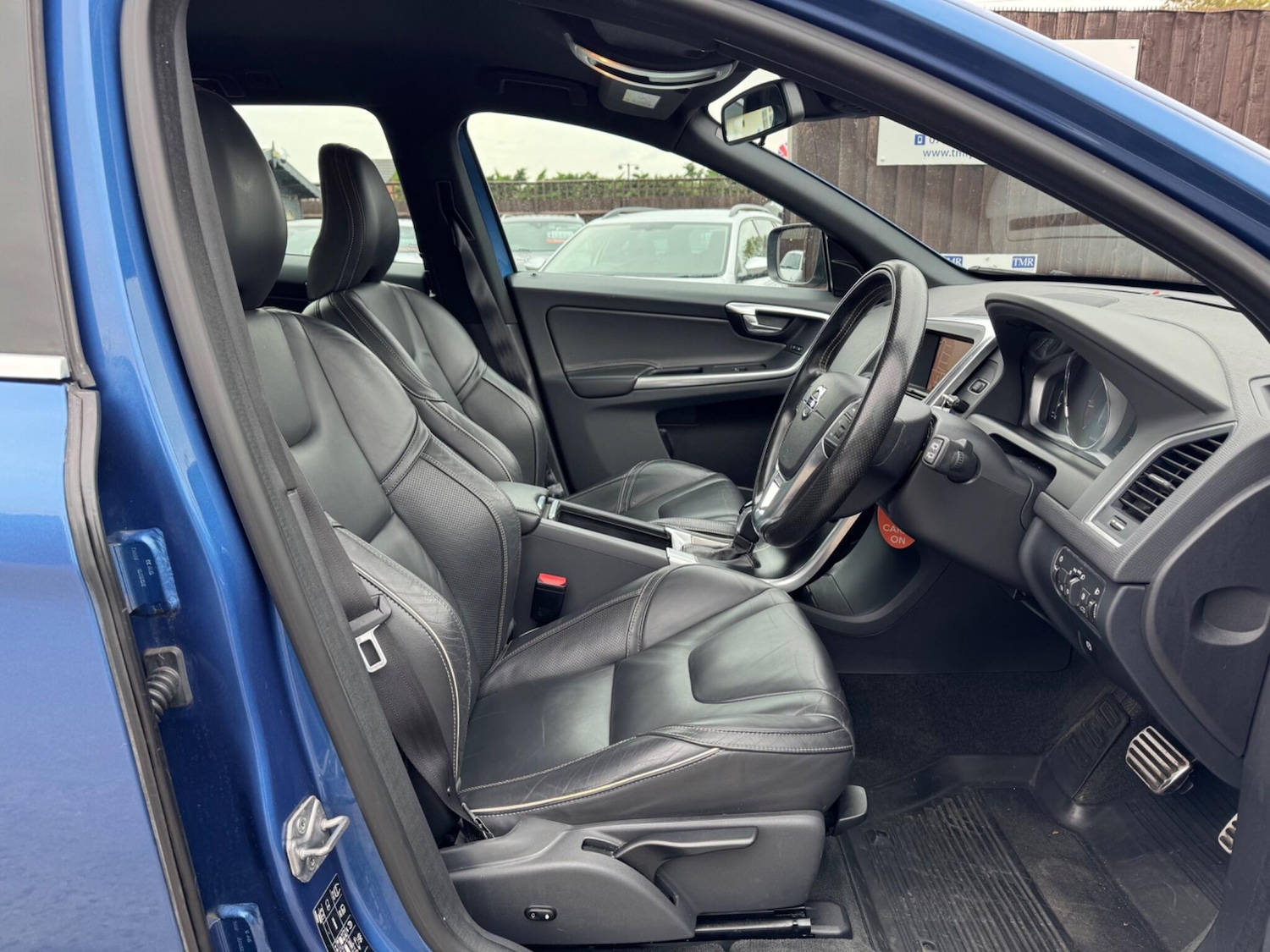 Used Volvo XC60 2017 for sale - 76151128: Photo 7