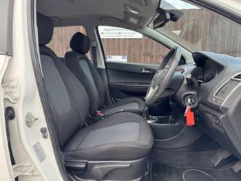 Used Hyundai i20 2014 for sale - 75280449: Photo