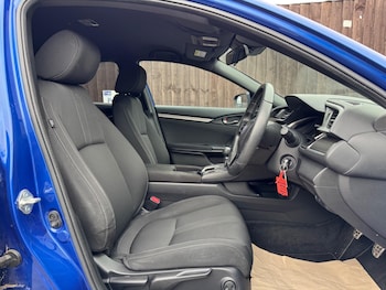 Used Honda Civic 2017 for sale - 75552384: Photo