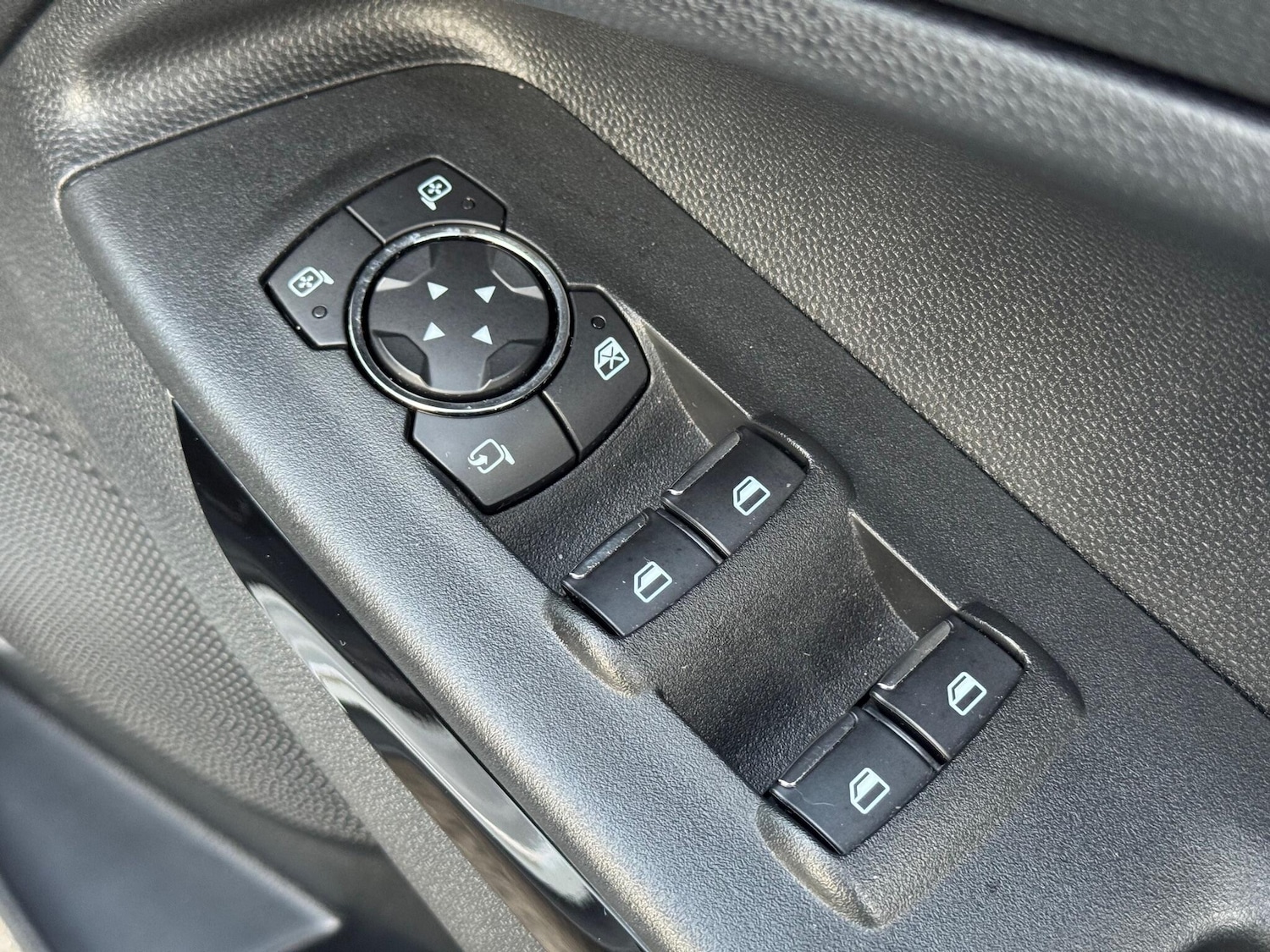 Used Ford Ecosport 2019 for sale - 76658202: Photo 28