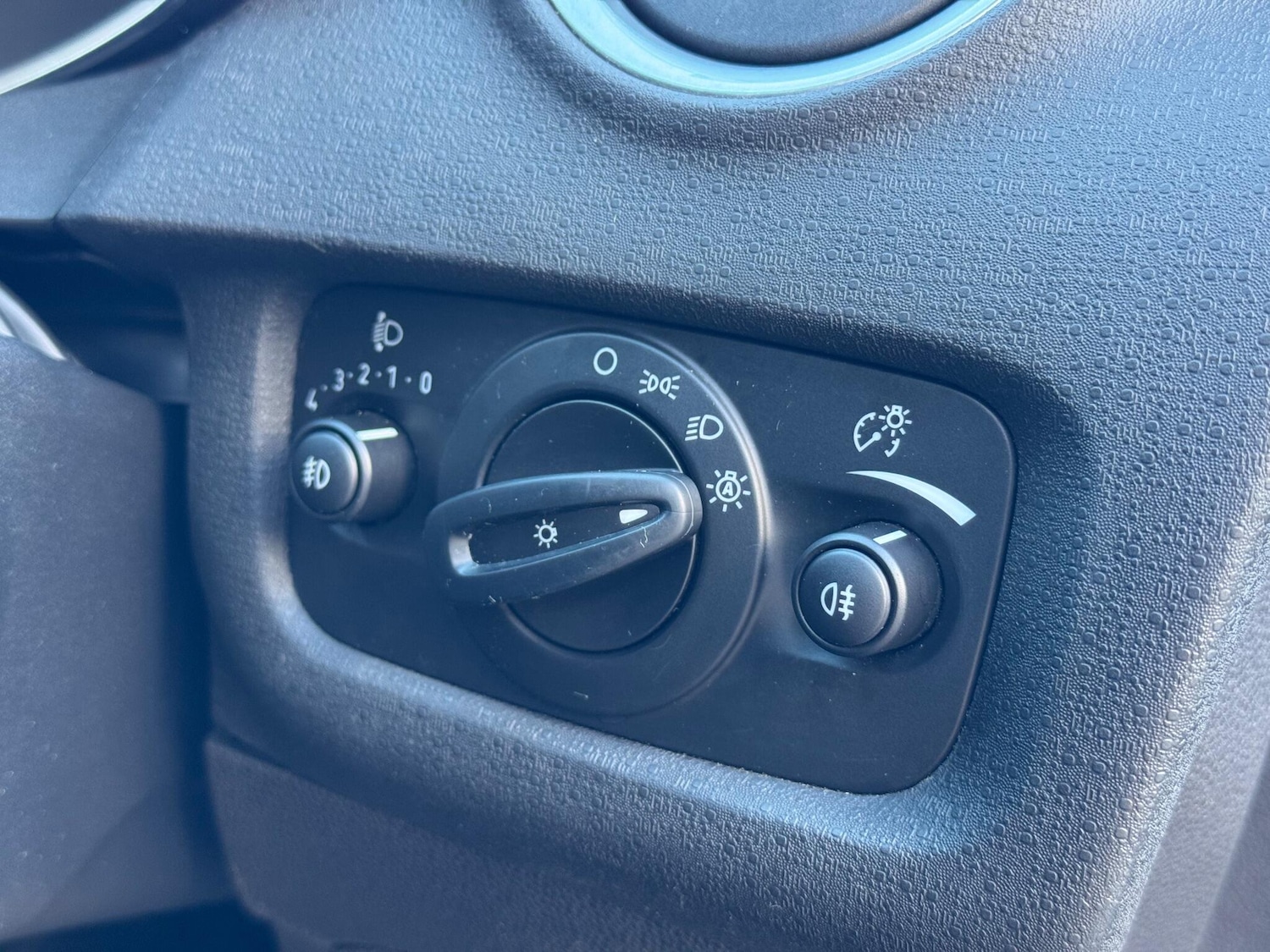 Used Ford Fiesta 2014 for sale - 76786628: Photo 27