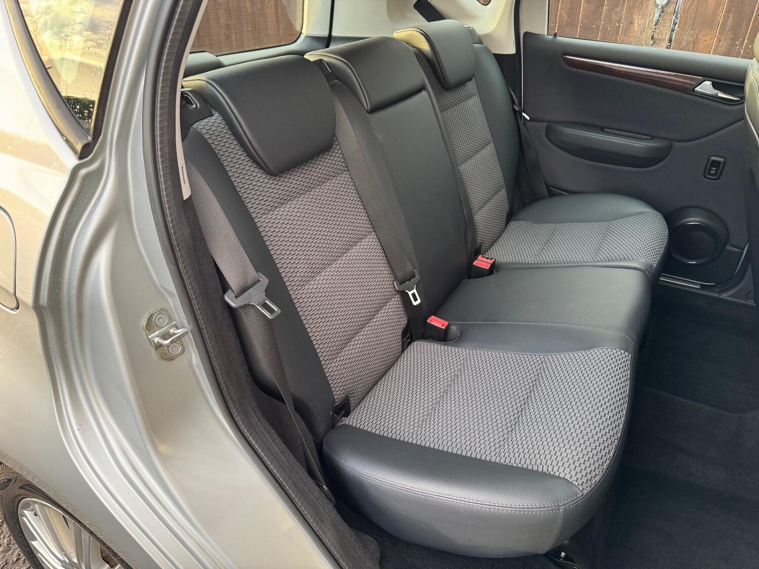 Used Mercedes-Benz A-Class 2010 for sale - 76824455: Photo 28