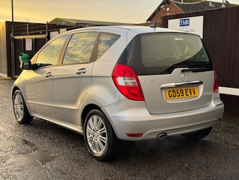 Used Mercedes-Benz A-Class 2010 for sale - 76824455: Photo