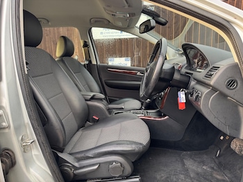 Used Mercedes-Benz A-Class 2010 for sale - 76824455: Photo