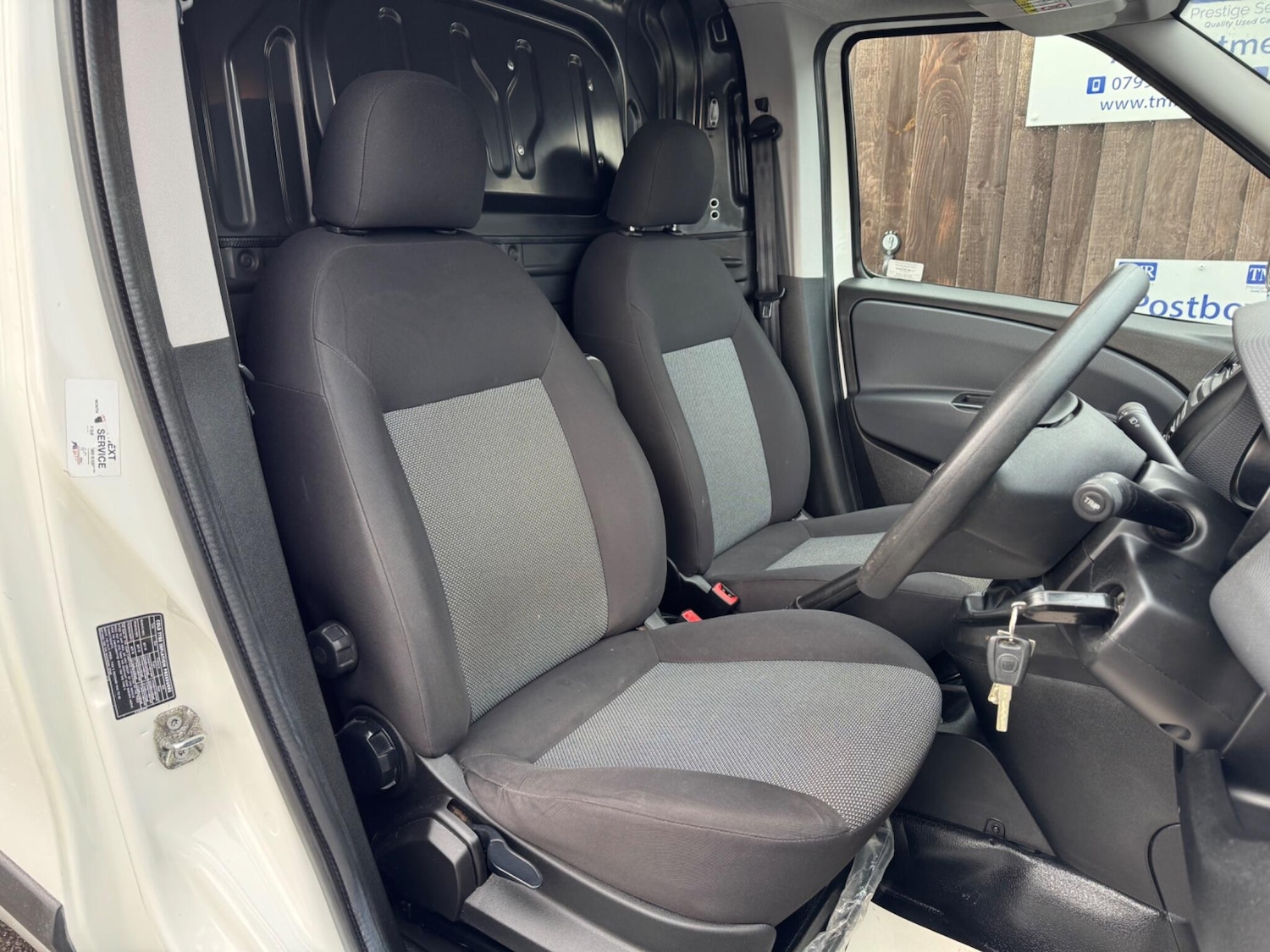 Used Fiat Doblo 2015 for sale - 76976168: Photo 27